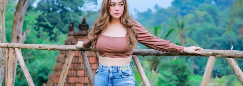 Biodata dan Agama Celine Evangelista, Artis Cantik Berdarah Italia yang Pilih Jadi Mualaf
